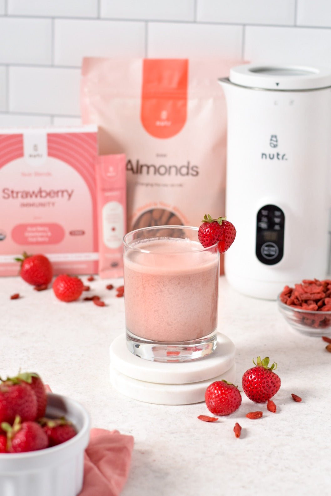 Vanilla Strawberry Almond Milk - Nutr